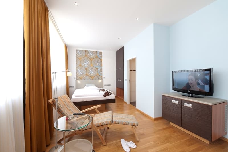 Premier Inn Saarbrücken City Centre Hotel 3
