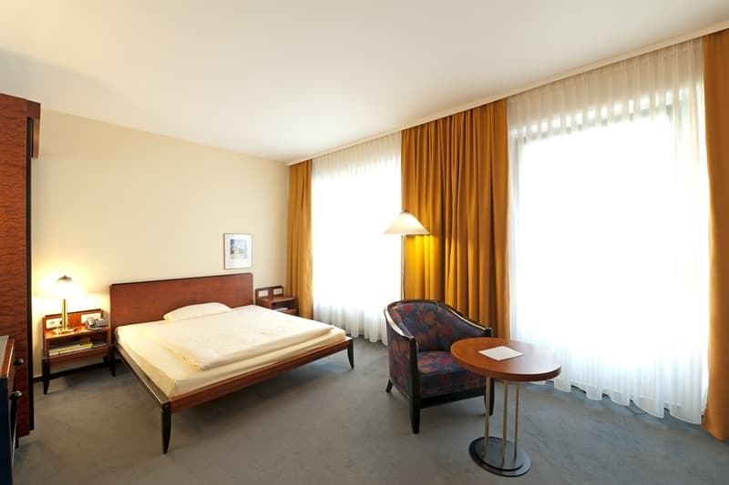 Premier Inn Saarbrücken City Centre Hotel 4