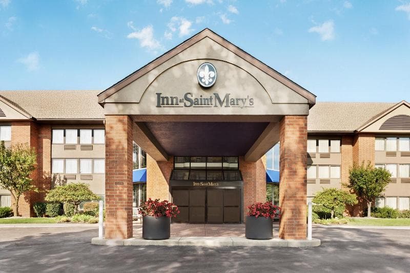 Inn At St. Mary's Hotel & Suites 3
