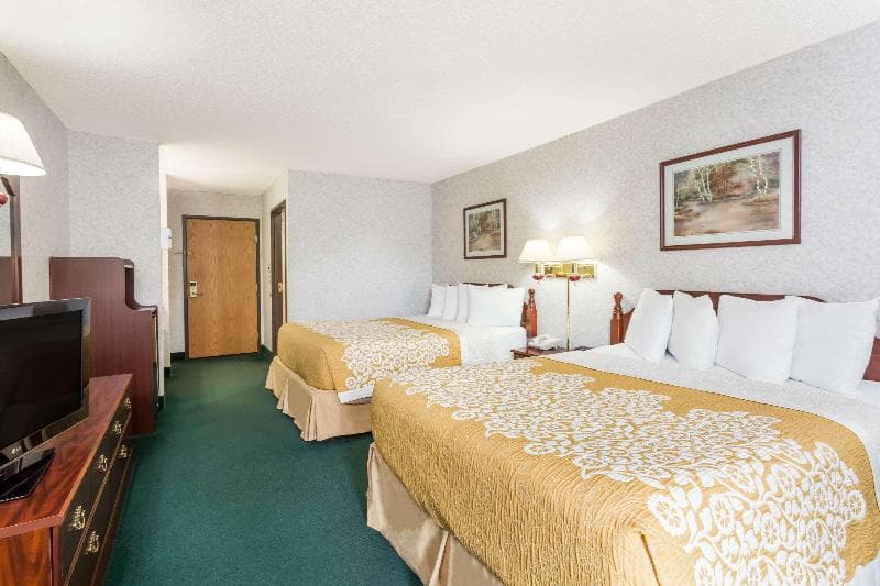 Days Inn By Wyndham Battlefield Road/Highway 65 2