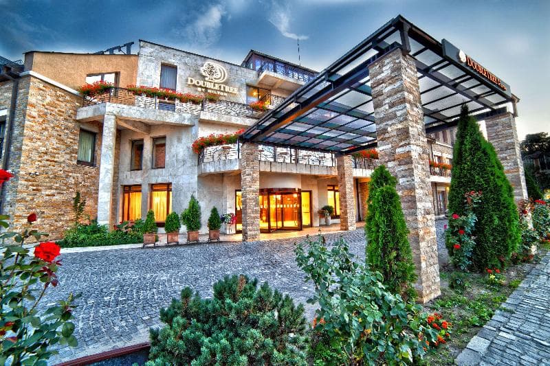 Doubletree By Hilton Sighisoara - Cavaler photo 1