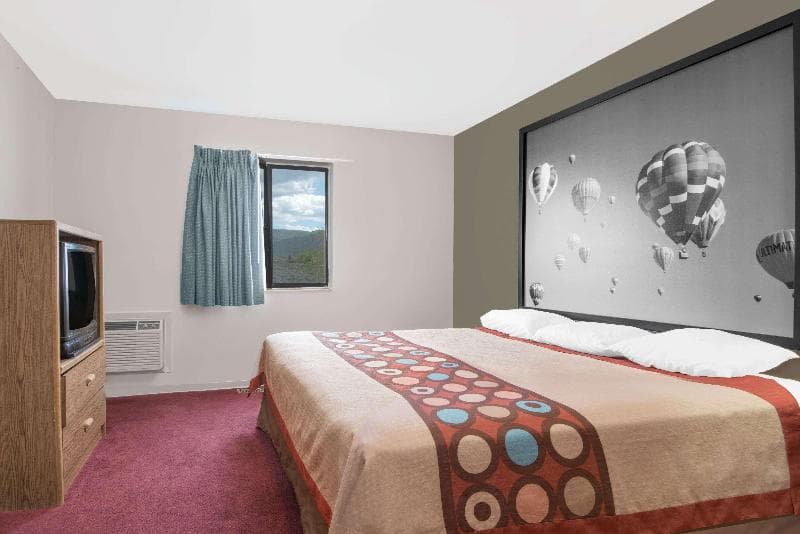 Super 8 By Wyndham Taos 2