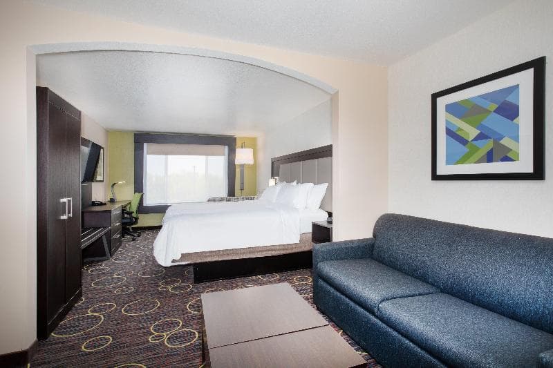 Holiday Inn Express Hotel & Suites Tucumcari 3
