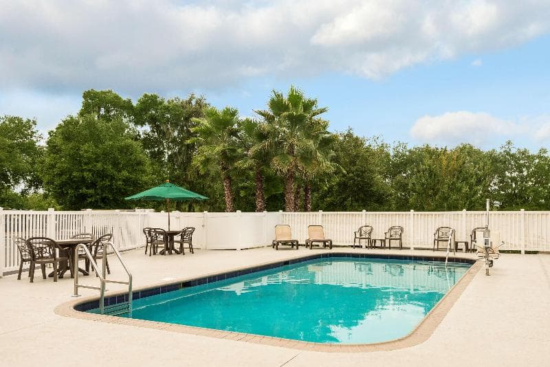 Seffner Inn And Suites 3