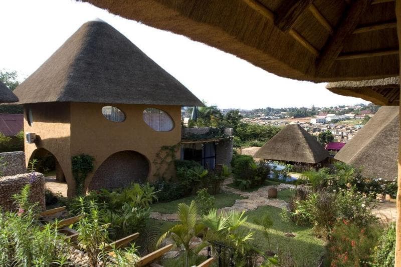 Le Petit Village Hotel 2