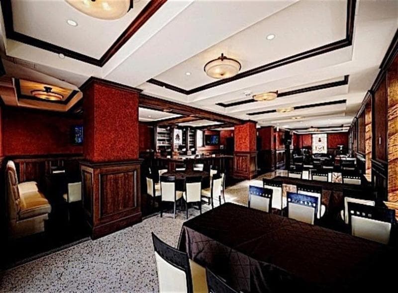 The Mayo Hotel And Residences 4
