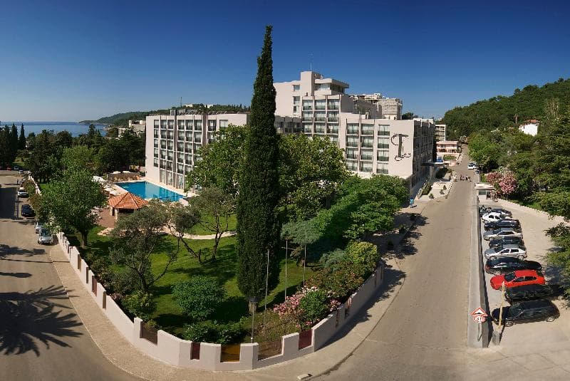 Hotel Tara 4