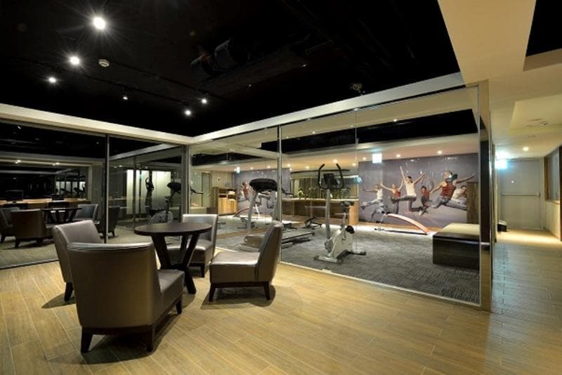 Yoyo Hotel 5