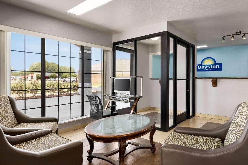Days Inn By Wyndham Fulton 4