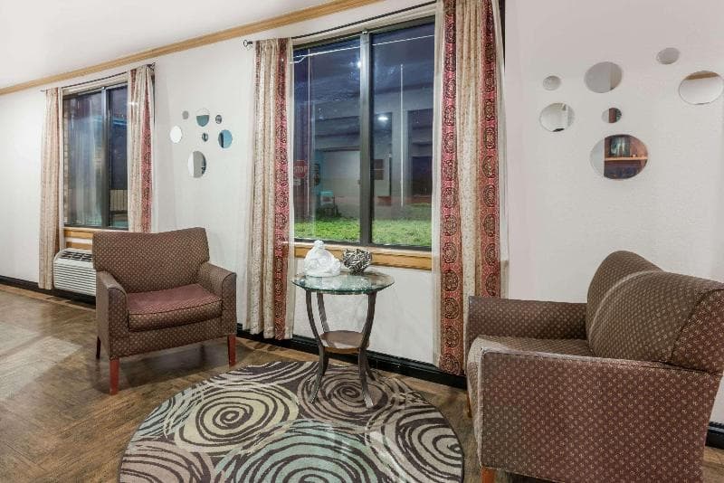 Super 8 by Wyndham Tucumcari 5