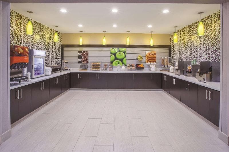 La Quinta Inn & Suites by Wyndham NW Tucson Marana 3