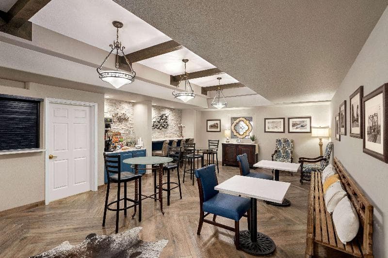 La Quinta Inn & Suites by Wyndham Trinidad 3