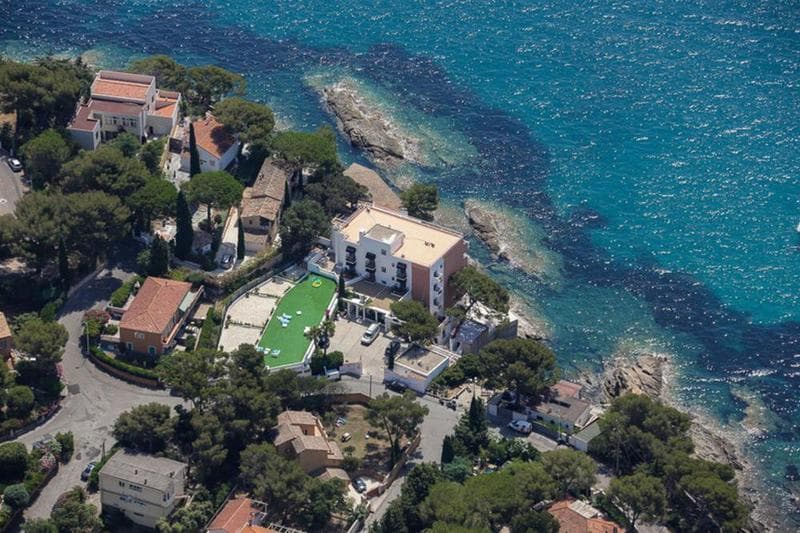 Hotel La Calanque 5