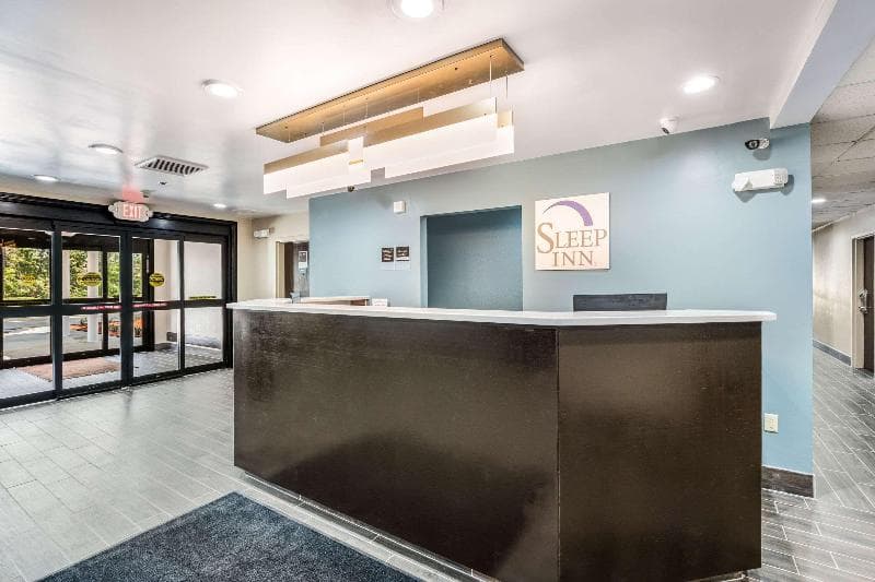 Sleep Inn & Suites Tallahassee-Capitol photo 1
