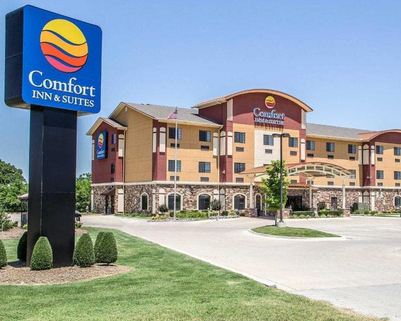 Comfort Inn & Suites Glenpool 2