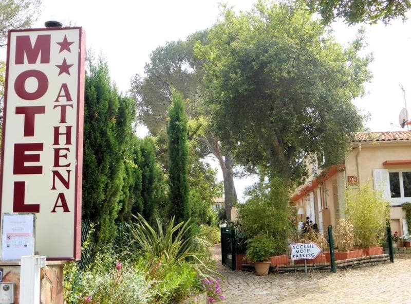 Hotel Athena main