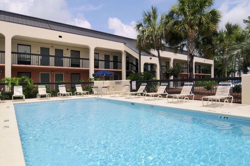 Baymont by Wyndham Tallahassee 4