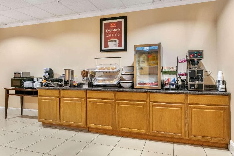 Econo Lodge Tuscaloosa 4