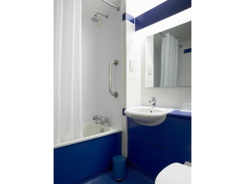 Travelodge Holyhead 3