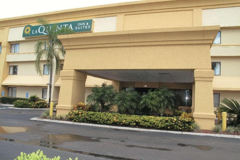 La Quinta Inn & Suites by Wyndham Tampa Brandon West photo 1