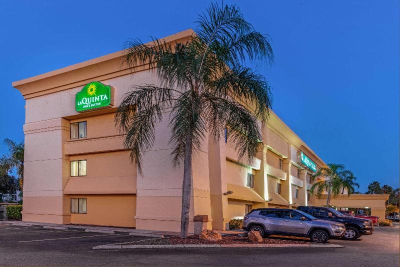 La Quinta Inn & Suites by Wyndham Tampa Brandon West 4