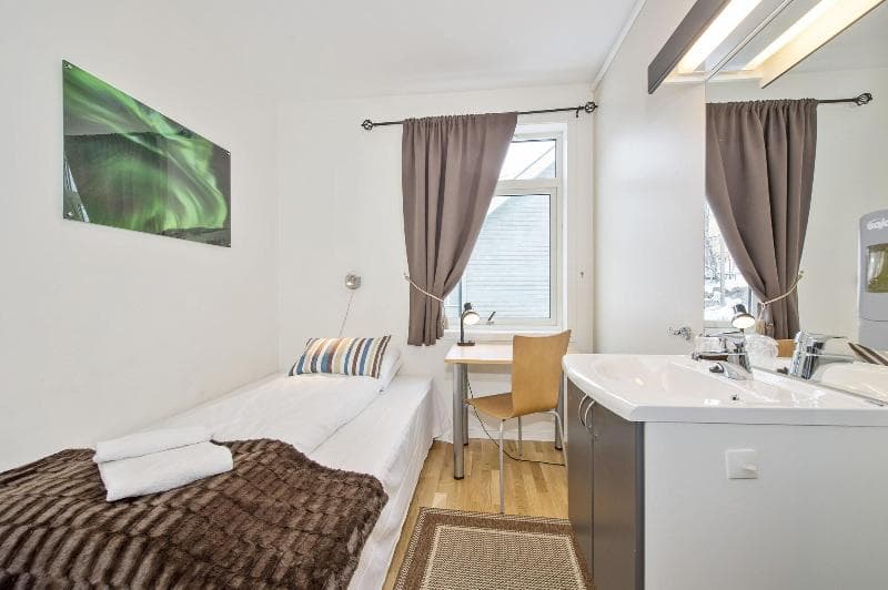Enter Tromso Backpack Hotel 4