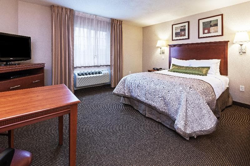 Candlewood Suites Texas City 3