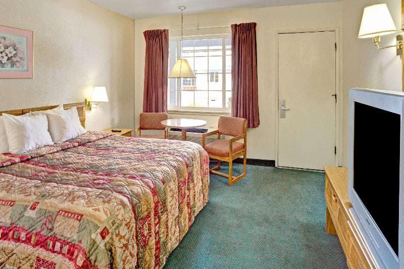 Days Inn By Wyndham South Lake Tahoe photo 1