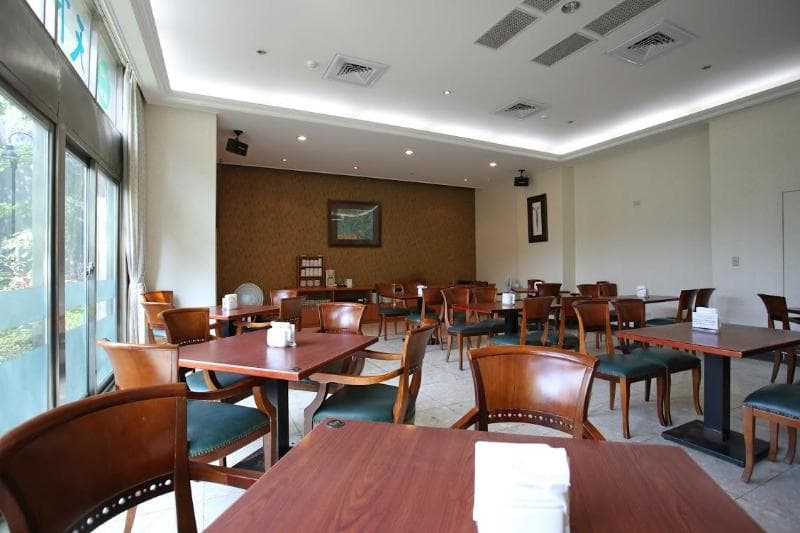 The Koos Hotel 4