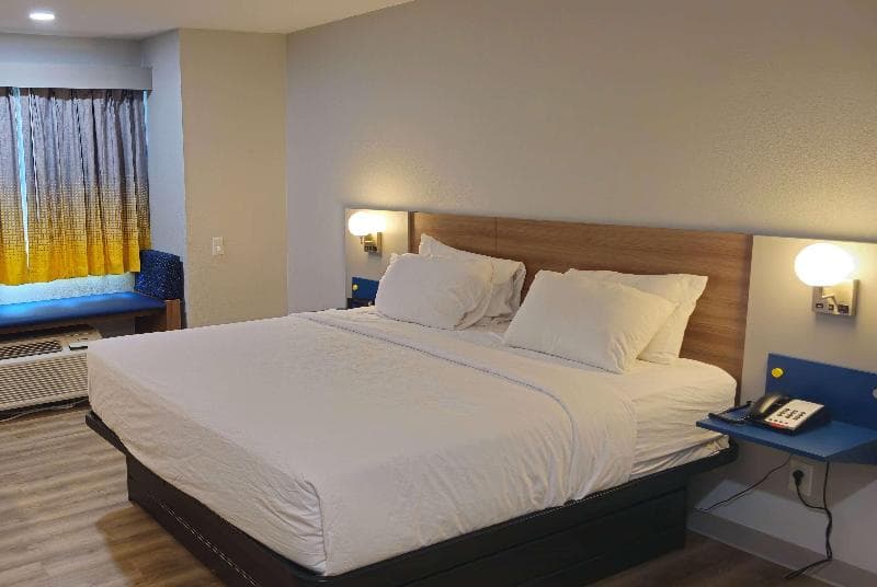 Microtel Inn & Suites by Wyndham Tulsa East 5