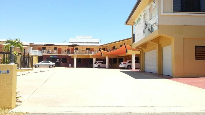 Summit Motel Townsville 4
