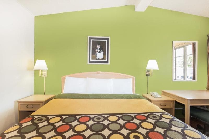Knights Inn Statesboro photo 1