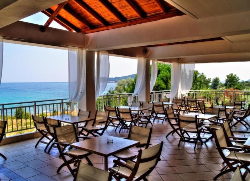 Maranton Beach Hotel 5