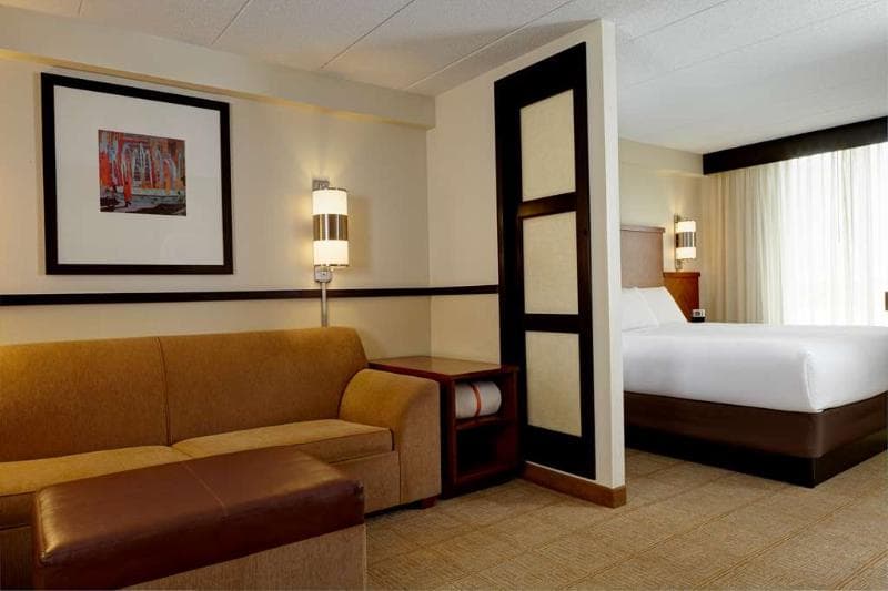 Tulsa South Medical Hotel & Suites 5