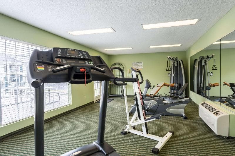 Econo Lodge Tupelo 4
