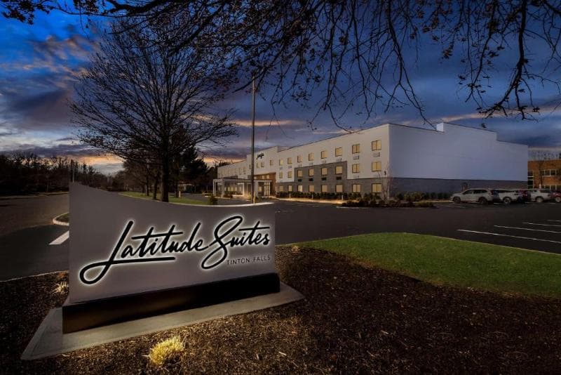 Latitude Suites, BW Premier Collection photo 1