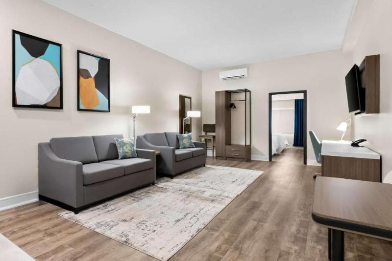 Latitude Suites, BW Premier Collection 2
