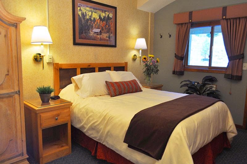 Olympic Village Inn - Extra Holidays photo 1