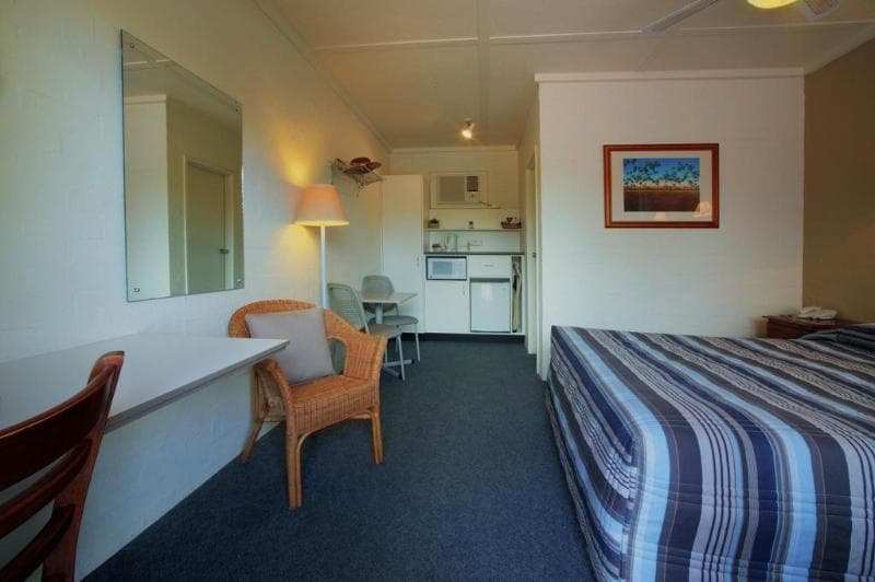Nicholas Royal Motel photo 1