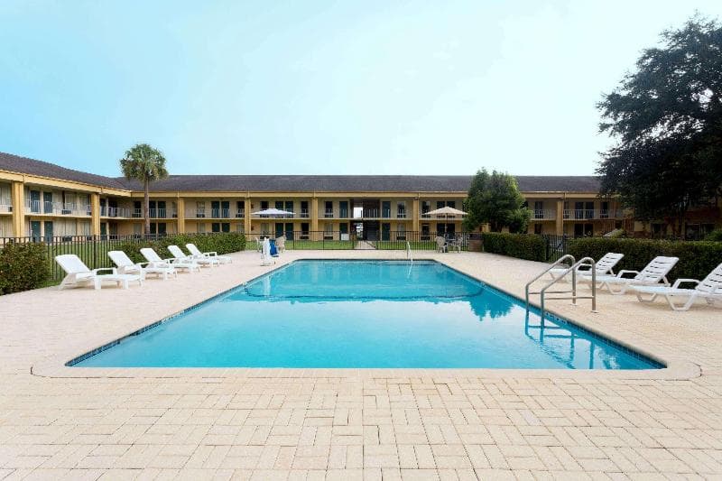 Days Inn by Wyndham Crystal River 4