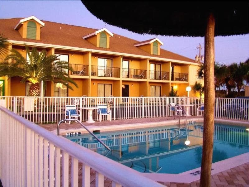 Ocean Sands Beach Inn 1