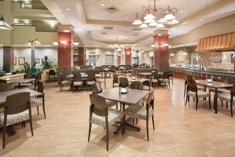 Capitol Plaza 3
