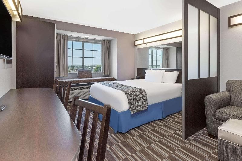 Microtel Inn & Suites By Wyndham Tuscaloosa Near University 3