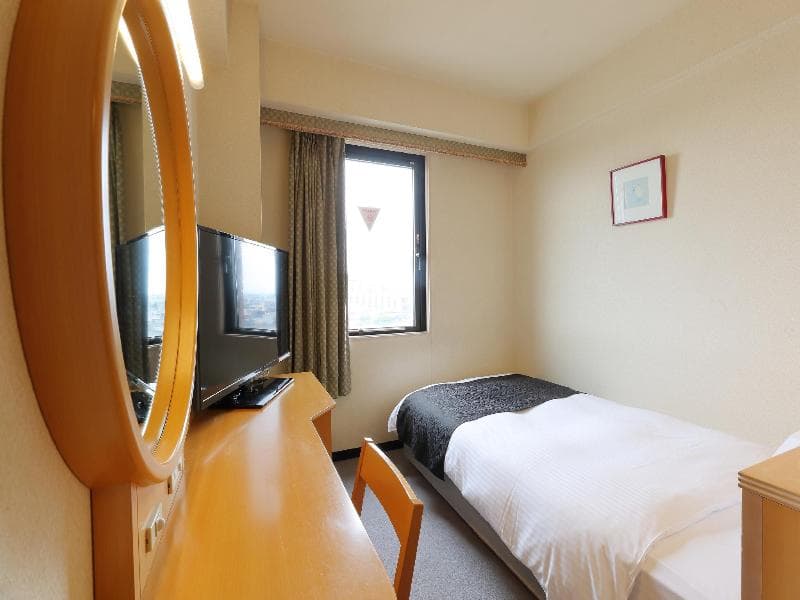 Apa Hotel Tonami-Ekimae 1