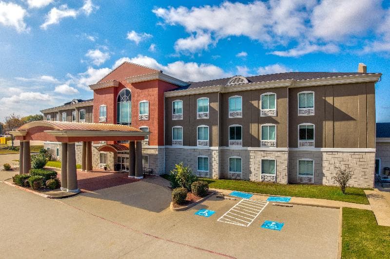 Holiday Inn Express & Suites Athens photo 1