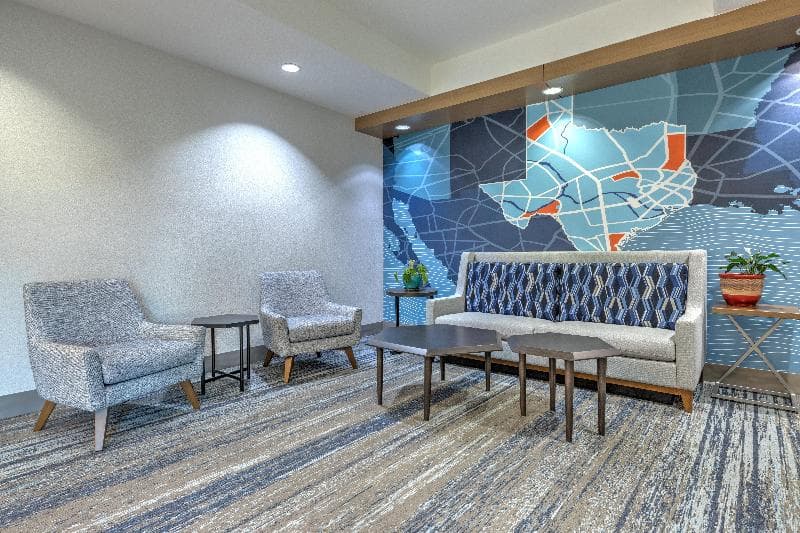 Holiday Inn Express & Suites Athens 2