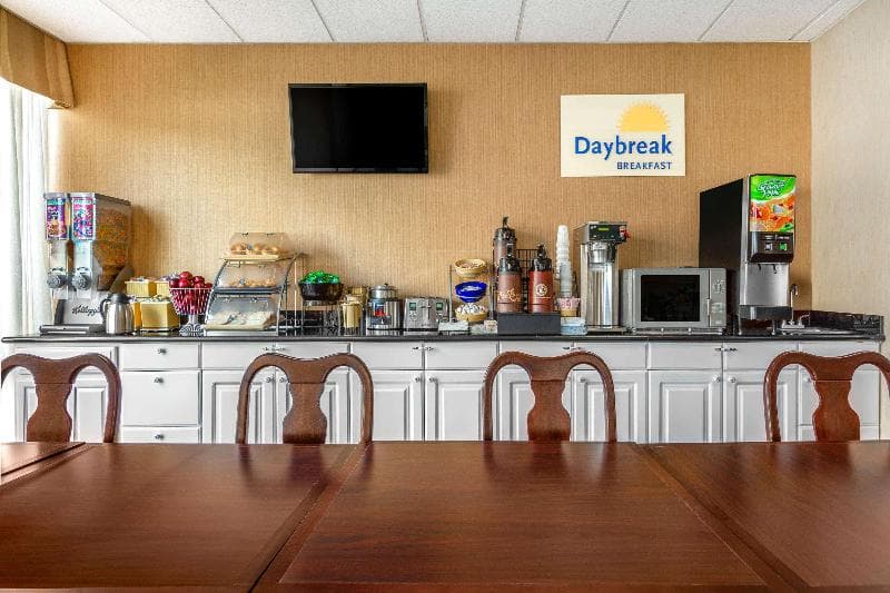Days Inn College Park 5