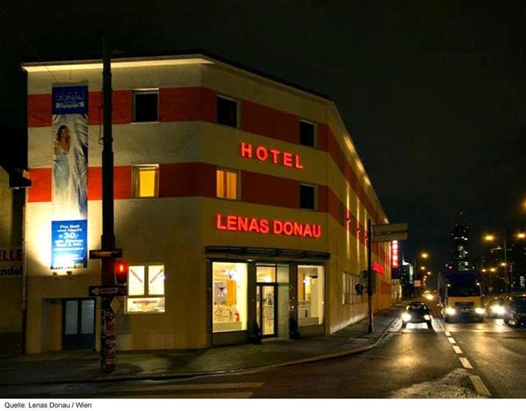 Lenas Donau Hotel 5