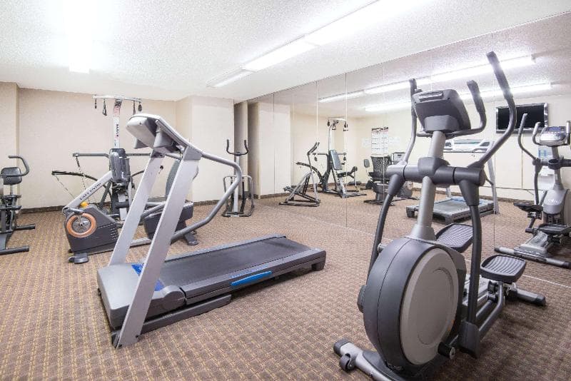 Ramada by Wyndham Enid 3