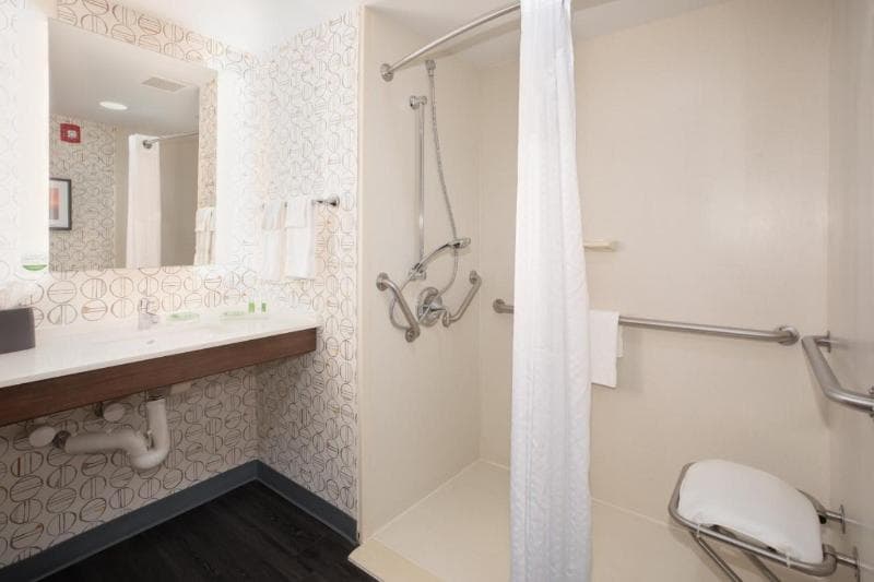 Holiday Inn Winchester Se-Historic Gateway 5